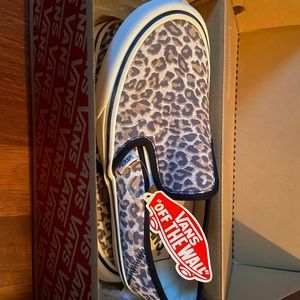 NWT Cheetah Vans